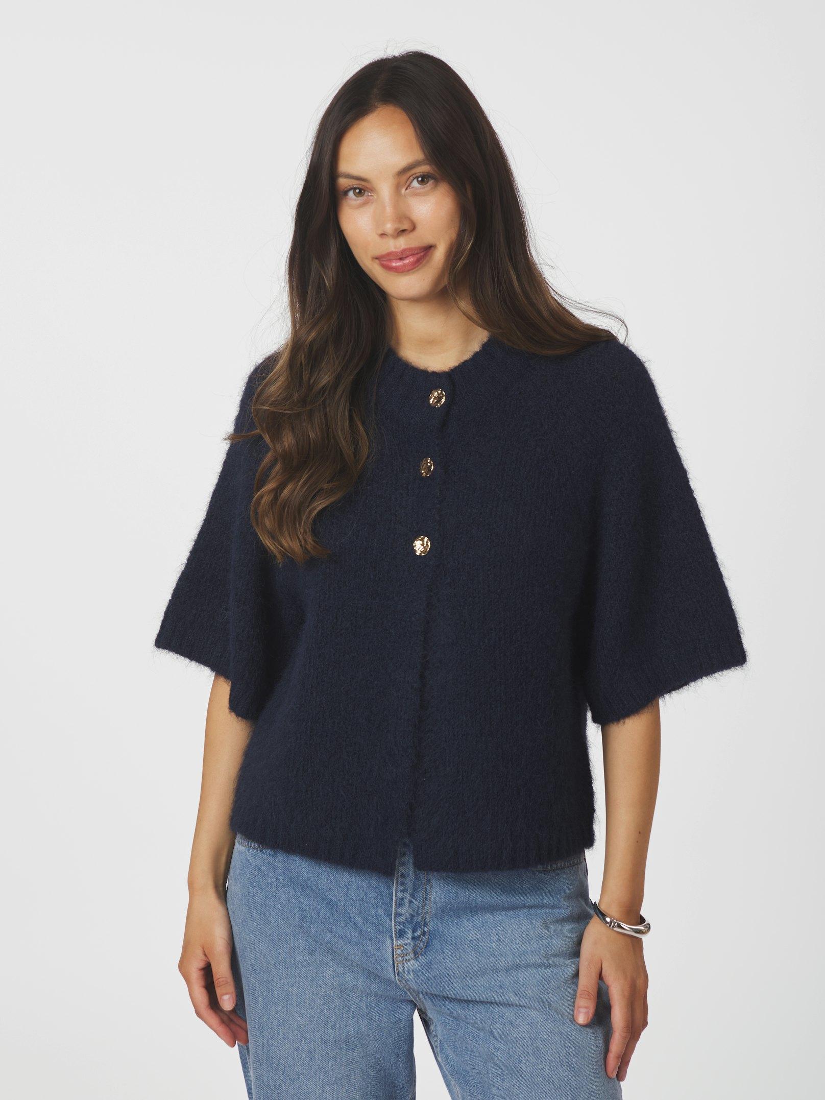 Benuta Fluffy Knit Cardigan - Navy – JOZ Amsterdam